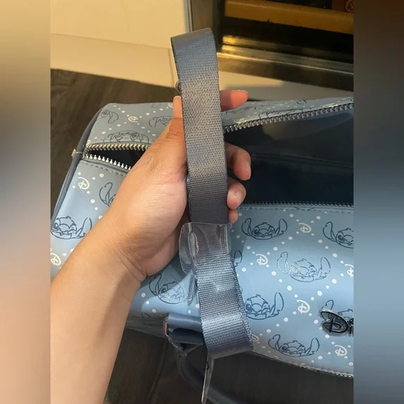 NWT Lilo and stitch luggage Carry On size, backpack and weekender bag - Picture 11 of 15